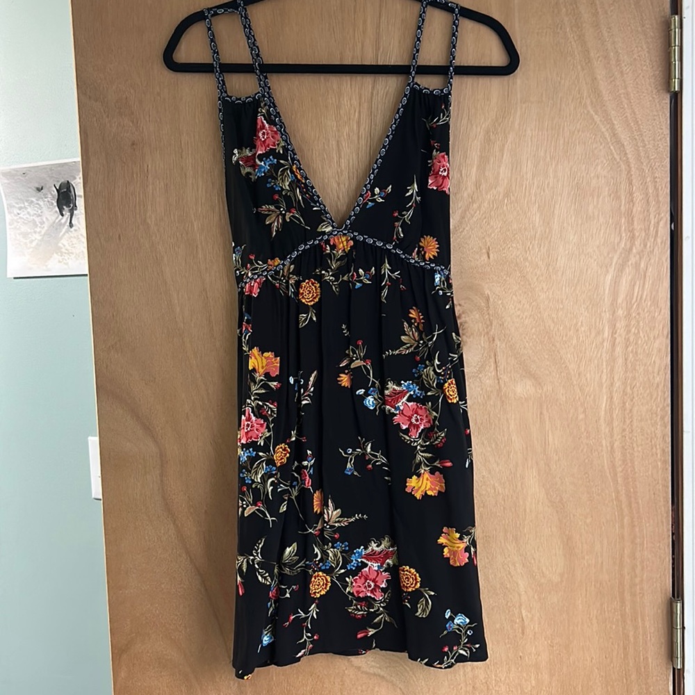 Lightweight floral printed summer dress